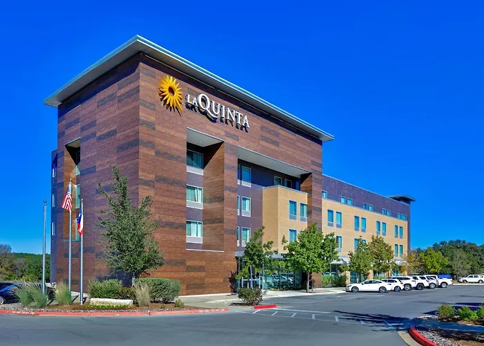 La Quinta Inn & Suites By Wyndham Lakeway